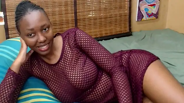 Snapshot of NubianScarlett chatting on May 12, 2026, 12:00 pm NubianScarlett online show from May 12, 2026, 12:00 pm