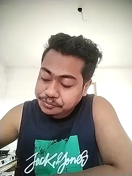 Snapshot of brysoncruze chatting on February 28, 2026, 10:37 am brysoncruze online show from February 28, 2026, 10:37 am