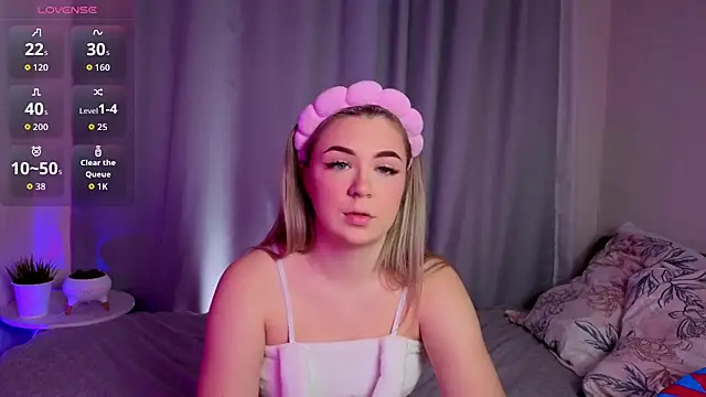 Snapshot of AliaBuerstatte chatting on November 12, 2025, 7:07 pm AliaBuerstatte online show from November 12, 2025, 7:07 pm