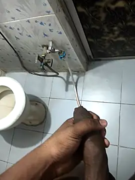 Snapshot of Leon_hot33 chatting on April 1, 2026, 1:41 am Leon hot33 online show from April 1, 2026, 1:41 am