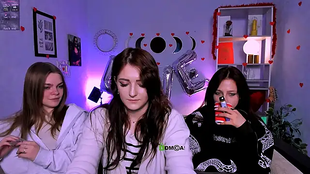 Snapshot of veronica_bubble chatting on February 9, 2026, 8:29 pm veronica bubble online show from February 9, 2026, 8:29 pm