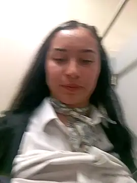 Sol Sunny online show from April 21, 2026, 3:18 pm