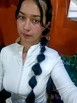 Snapshot of Sol_Sunny chatting on June 8, 2026, 1:28 am Sol Sunny online show from June 8, 2026, 1:28 am