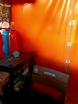 Sol Sunny online show from April 25, 2026, 9:23 pm