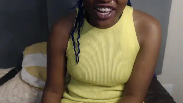 Tyllorsavage online show from September 13, 2025, 7:47 pm