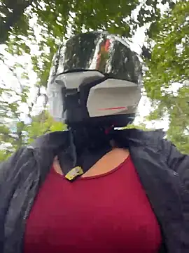 AlannaEvons online show from March 30, 2026, 7:59 pm