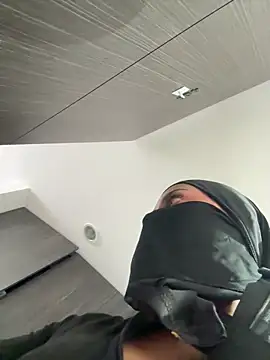 AlannaEvons online show from December 16, 2025, 3:27 pm