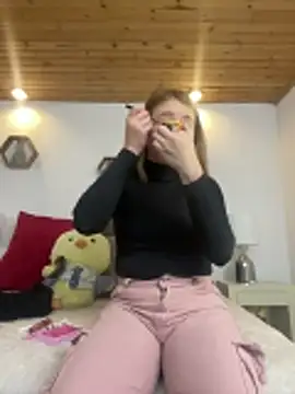 mia skys online show from January 19, 2026, 12:53 pm