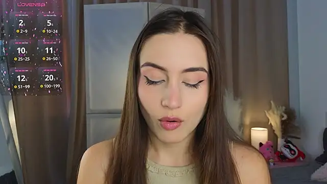 Moonlight1Sonata1 online show from November 6, 2025, 9:13 am