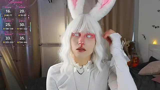 Moonlight1Sonata1 online show from October 24, 2025, 9:08 am