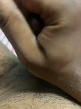 Snapshot of usermood2000 chatting on April 21, 2026, 5:47 am usermood2000 online show from April 21, 2026, 5:47 am