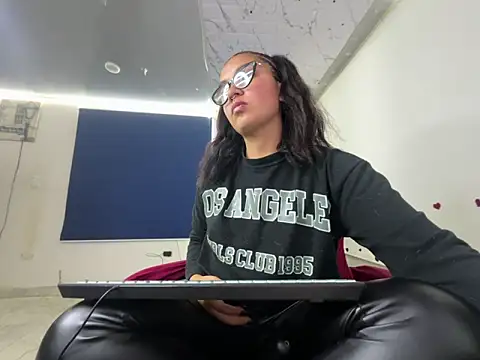 amanne misa online show from March 20, 2026, 2:56 am