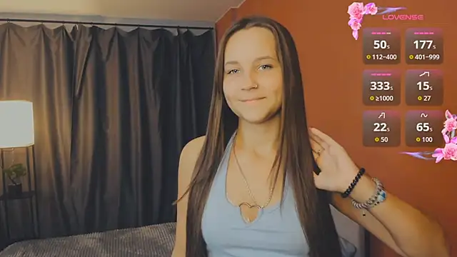 Snapshot of day_may chatting on October 21, 2025, 1:43 pm day may online show from October 21, 2025, 1:43 pm