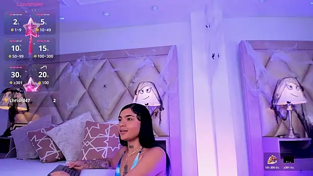 Snapshot of PauVega_ chatting on October 26, 2025, 12:27 pm PauVega online show from October 26, 2025, 12:27 pm