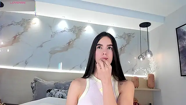 SolAvelar online show from May 28, 2026, 11:32 pm