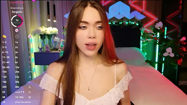 Snapshot of MimiFors chatting on October 19, 2025, 3:37 pm MimiFors online show from October 19, 2025, 3:37 pm