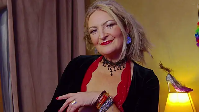 Allura Jenson online show from November 26, 2025, 8:31 pm