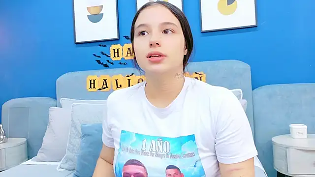 Ashley Evans22 online show from October 29, 2025, 8:19 pm