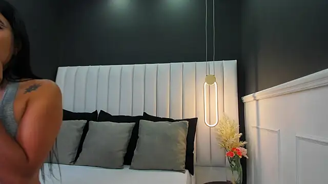 Snapshot of _luna_rosse_ chatting on September 16, 2025, 9:27 pm luna rosse online show from September 16, 2025, 9:27 pm