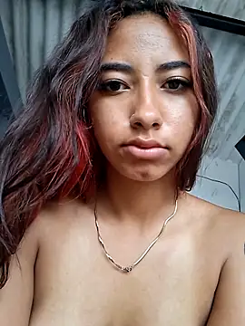 Snapshot of _AnaMariaa_ chatting on September 28, 2025, 1:07 pm AnaMariaa online show from September 28, 2025, 1:07 pm