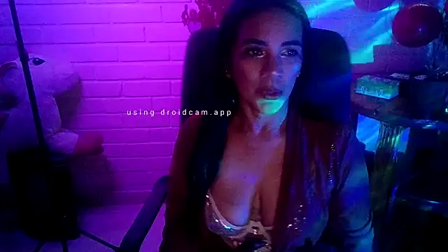 MiiaVelasquez online show from February 10, 2026, 4:11 am