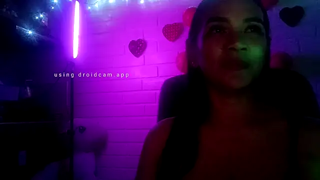 MiiaVelasquez online show from February 7, 2026, 2:41 am