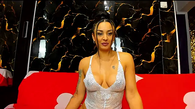 Snapshot of ReynaDelSoul chatting on October 8, 2025, 9:15 pm ReynaDelSoul online show from October 8, 2025, 9:15 pm