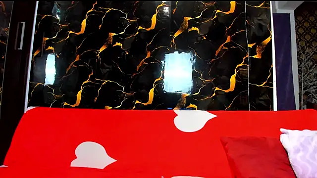 Snapshot of ReynaDelSoul chatting on October 11, 2025, 8:43 pm ReynaDelSoul online show from October 11, 2025, 8:43 pm