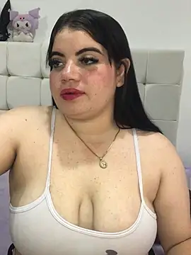 Snapshot of Kuromy_x chatting on March 24, 2026, 7:14 pm Kuromy x online show from March 24, 2026, 7:14 pm