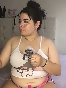 Kuromy x online show from November 11, 2025, 6:58 pm