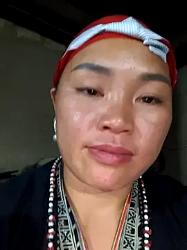 bany-xx online show from November 1, 2025, 2:33 pm