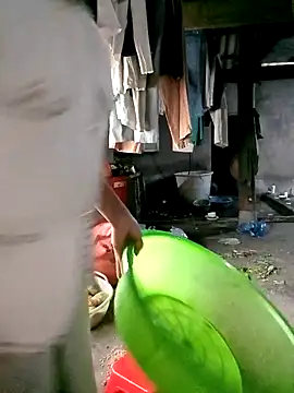 bany-xx online show from October 26, 2025, 4:13 am