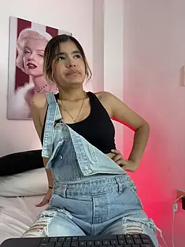 MelissaAlCapone online show from March 4, 2026, 9:44 pm