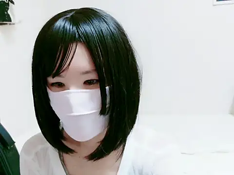 maika chan online show from November 6, 2025, 6:28 am