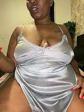 fatpussydallx online show from May 21, 2026, 6:49 pm