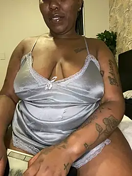 fatpussydallx online show from May 25, 2026, 6:06 pm