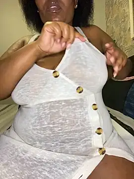 fatpussydallx online show from May 17, 2026, 3:50 am