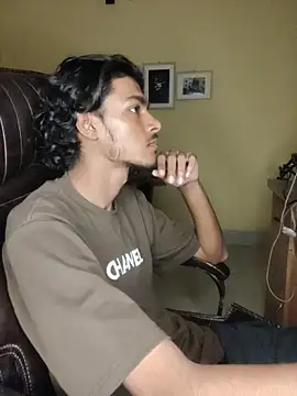 thecatfish online show from October 26, 2025, 4:29 pm