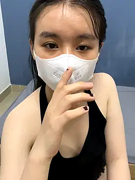 Tii-Na online show from October 21, 2025, 4:12 am