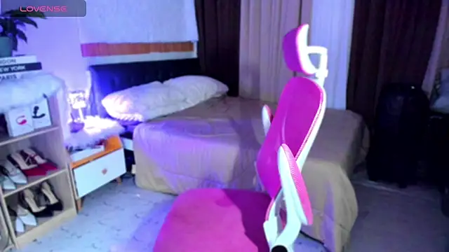 Snapshot of janepreciousgirl chatting on June 4, 2026, 8:57 pm janepreciousgirl online show from June 4, 2026, 8:57 pm