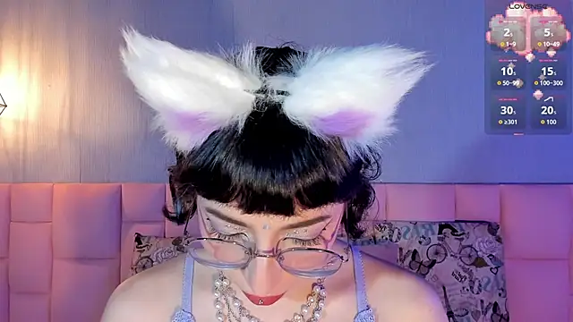 Lexyy Bluee online show from November 17, 2025, 3:05 pm