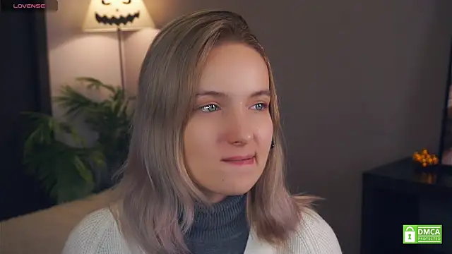 Snapshot of HongTomczak chatting on November 21, 2025, 7:51 am HongTomczak online show from November 21, 2025, 7:51 am