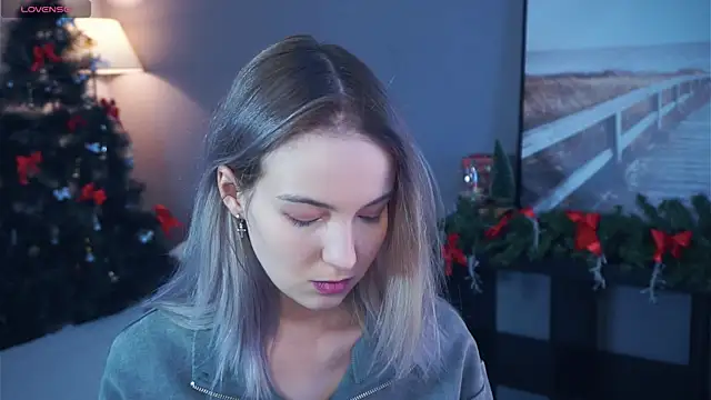 Snapshot of HongTomczak chatting on January 17, 2026, 7:45 am HongTomczak online show from January 17, 2026, 7:45 am