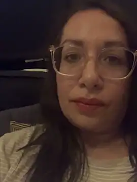 Snapshot of RosaFreya chatting on March 11, 2026, 9:31 pm RosaFreya online show from March 11, 2026, 9:31 pm