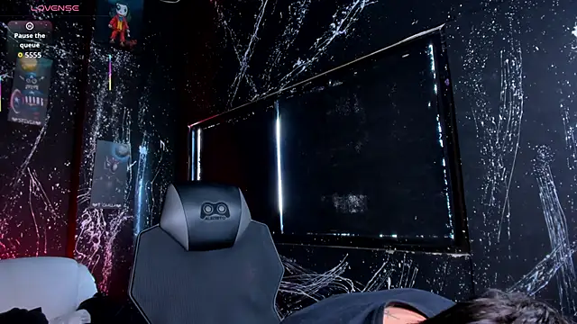 Snapshot of IanGilbert chatting on September 23, 2025, 8:05 pm IanGilbert online show from September 23, 2025, 8:05 pm