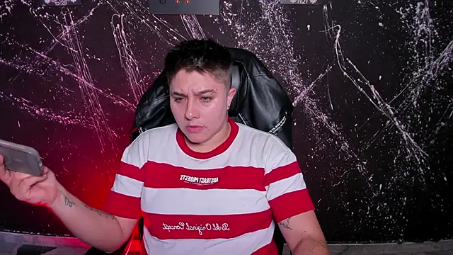 Snapshot of IanGilbert chatting on October 24, 2025, 9:25 pm IanGilbert online show from October 24, 2025, 9:25 pm