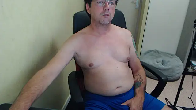 blueandwhite1 online show from July 24, 2026, 2:35 pm
