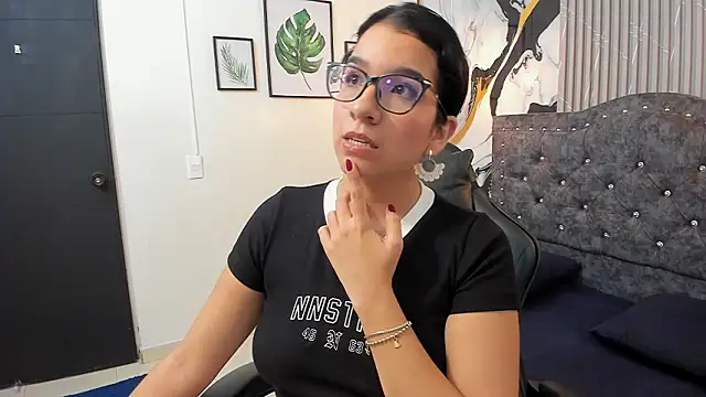 Snapshot of GiaCutee chatting on January 17, 2026, 3:32 am GiaCutee online show from January 17, 2026, 3:32 am