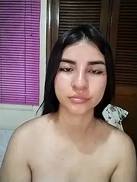 ioto chiara07 online show from October 26, 2025, 4:13 am