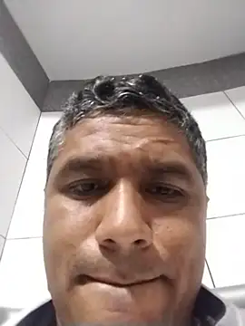 Snapshot of danigarci2307 chatting on February 15, 2026, 12:33 am danigarci2307 online show from February 15, 2026, 12:33 am